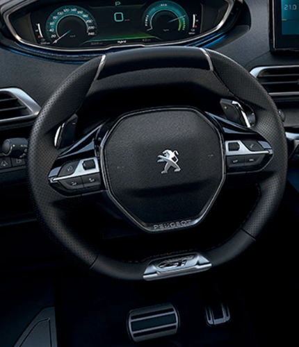 Peugeot i-Cockpit® – Ergonomic and innovative driving style