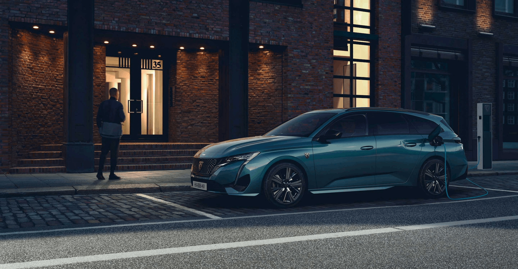 https://www.peugeot-luckymotorcorp.com/app/uploads/2021/09/308sw-design-slider-1.png